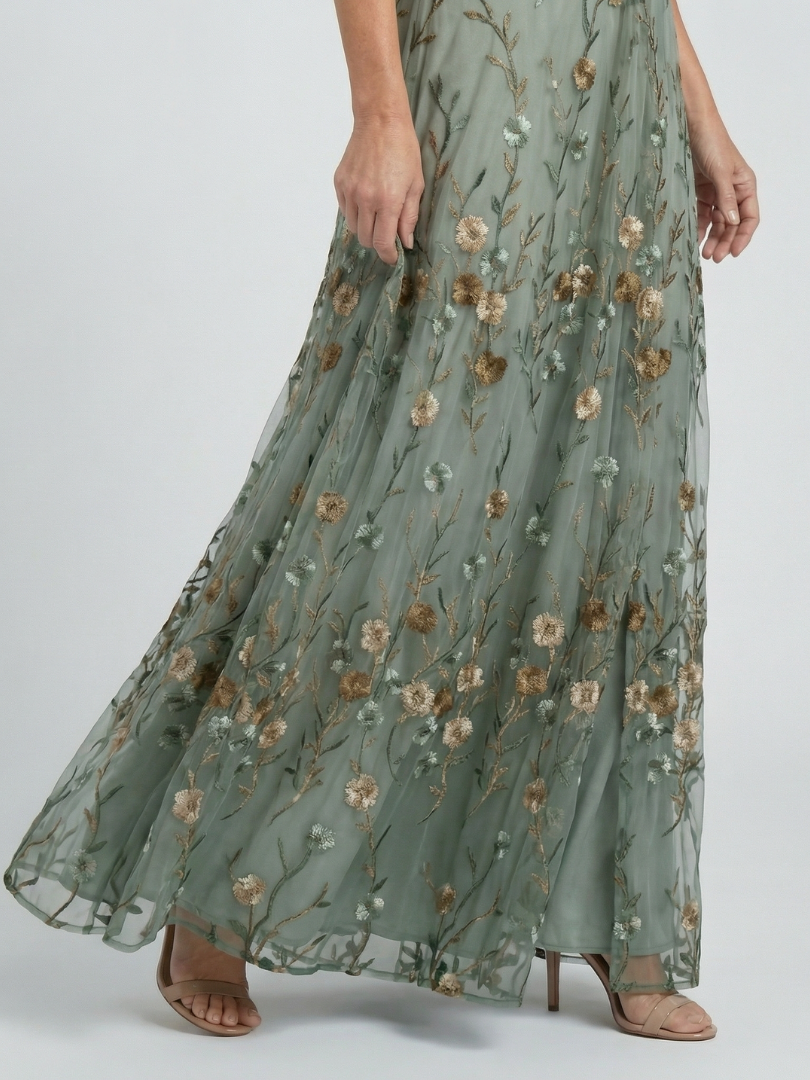 Patricia - Elegant Chiffon Maxi Dress