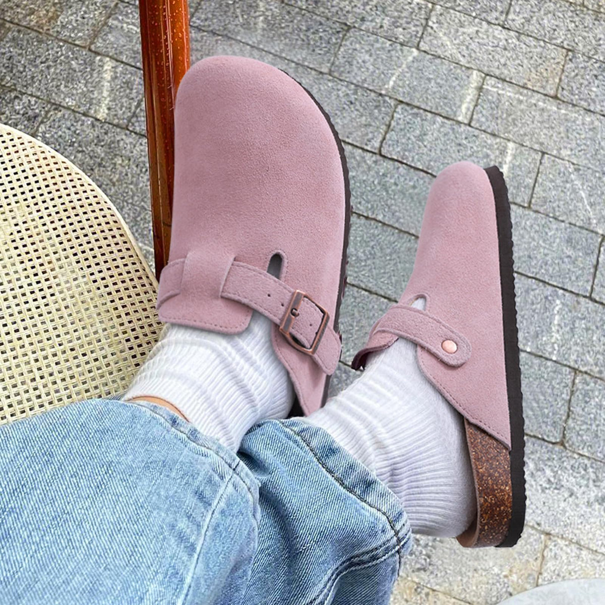 Riley - Suede Ergonomic Clogs